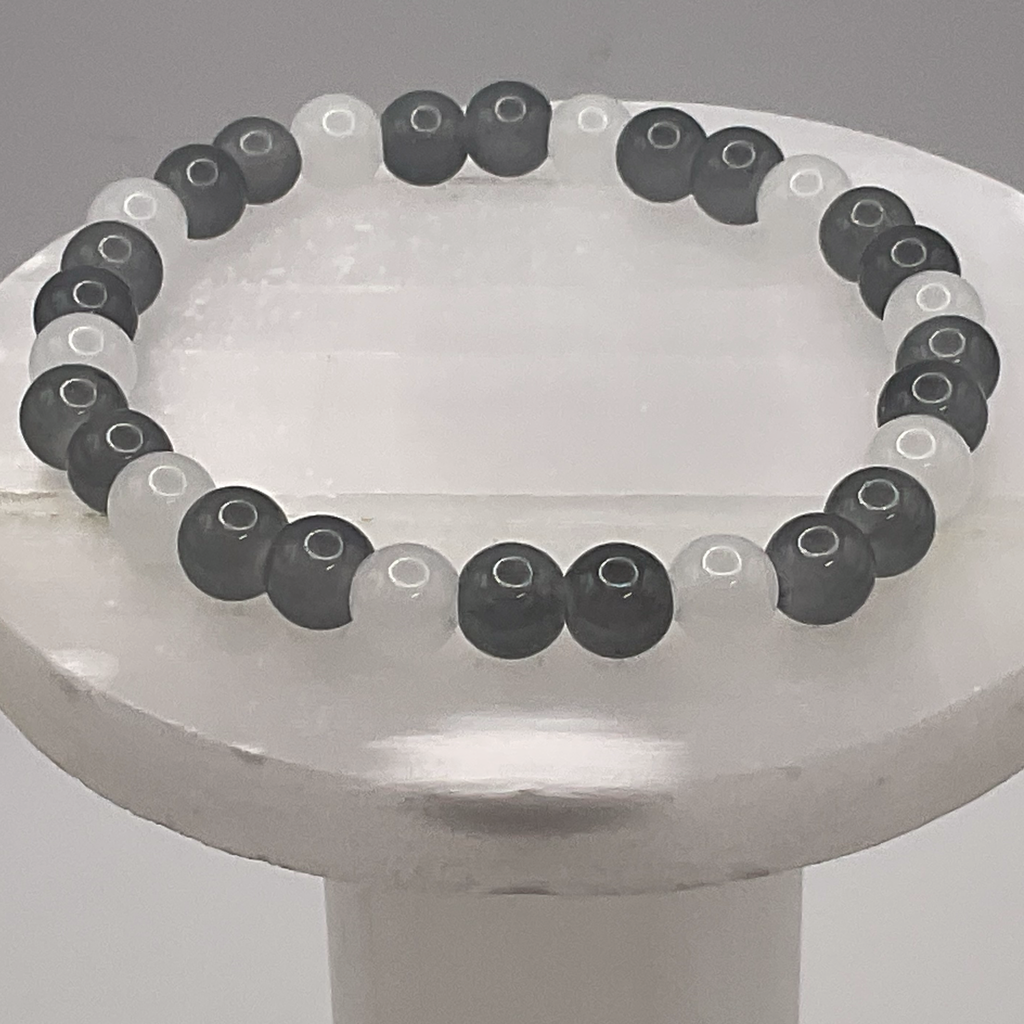 Pulsera de cristal gris y blanco nublado