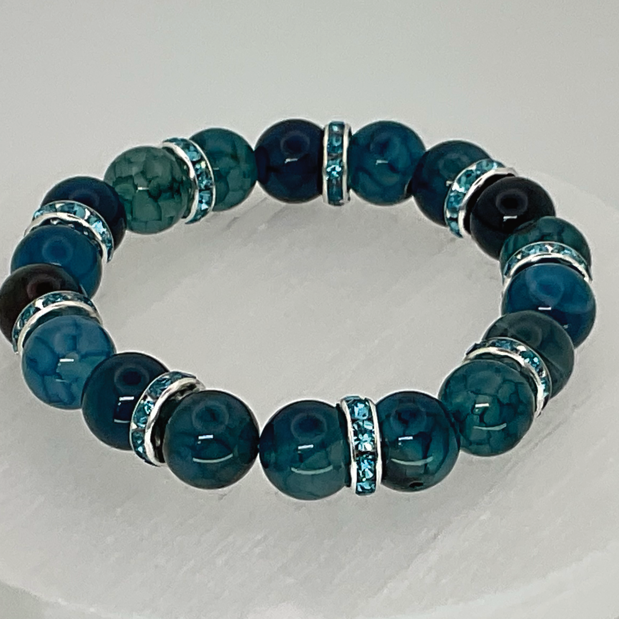 Pulsera de ágata Dragón Azul con separadores plateados de cristal azul