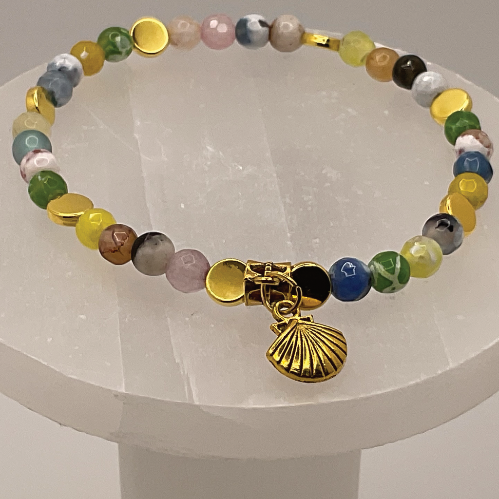 Multicolored Dragon Vein Agate Shell Charm Bracelet with Gold Tone Disc Spacers