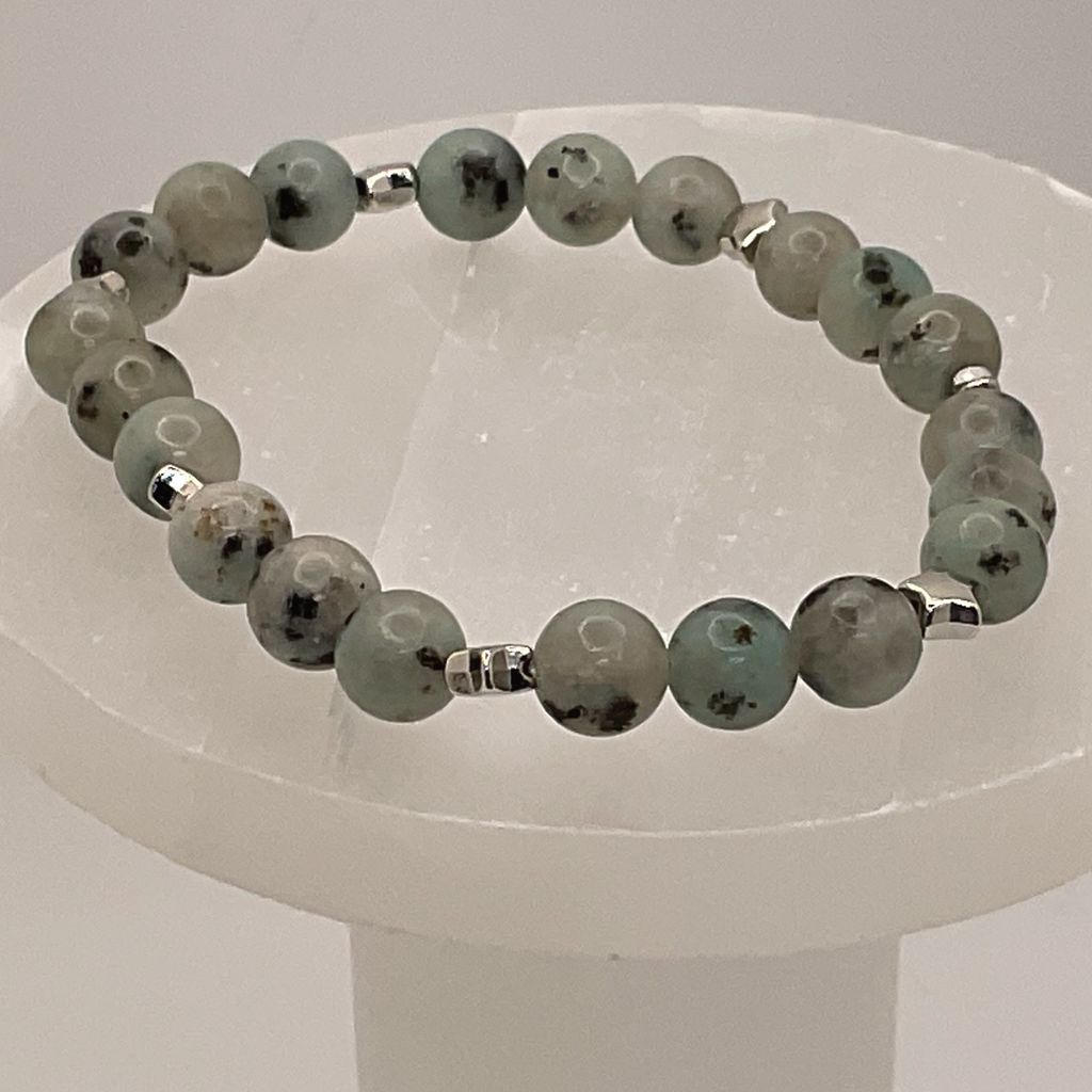 Kiwi Stone Bracelet with Silver Star Spacers