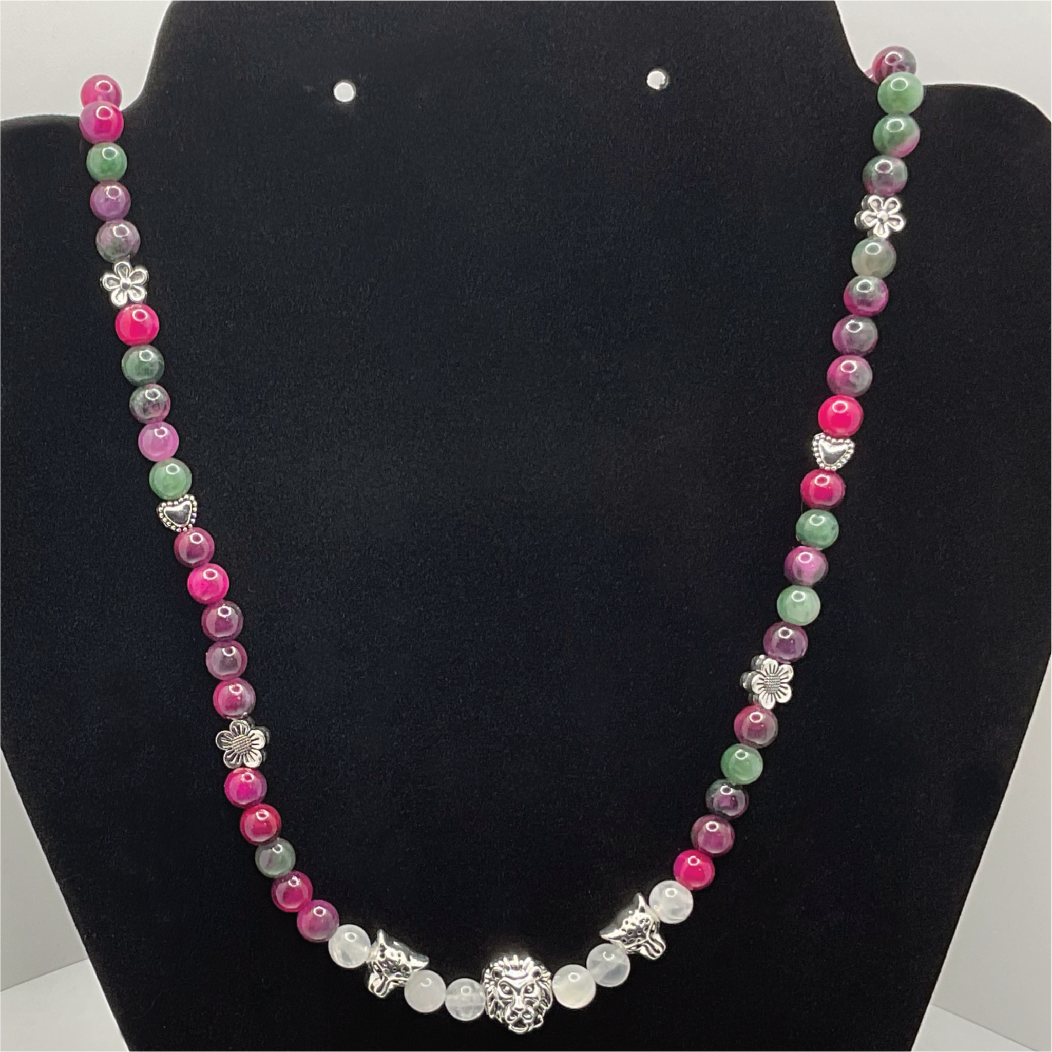 22" Dragon Vein Agate Milky Quartz Lion Charm Necklace