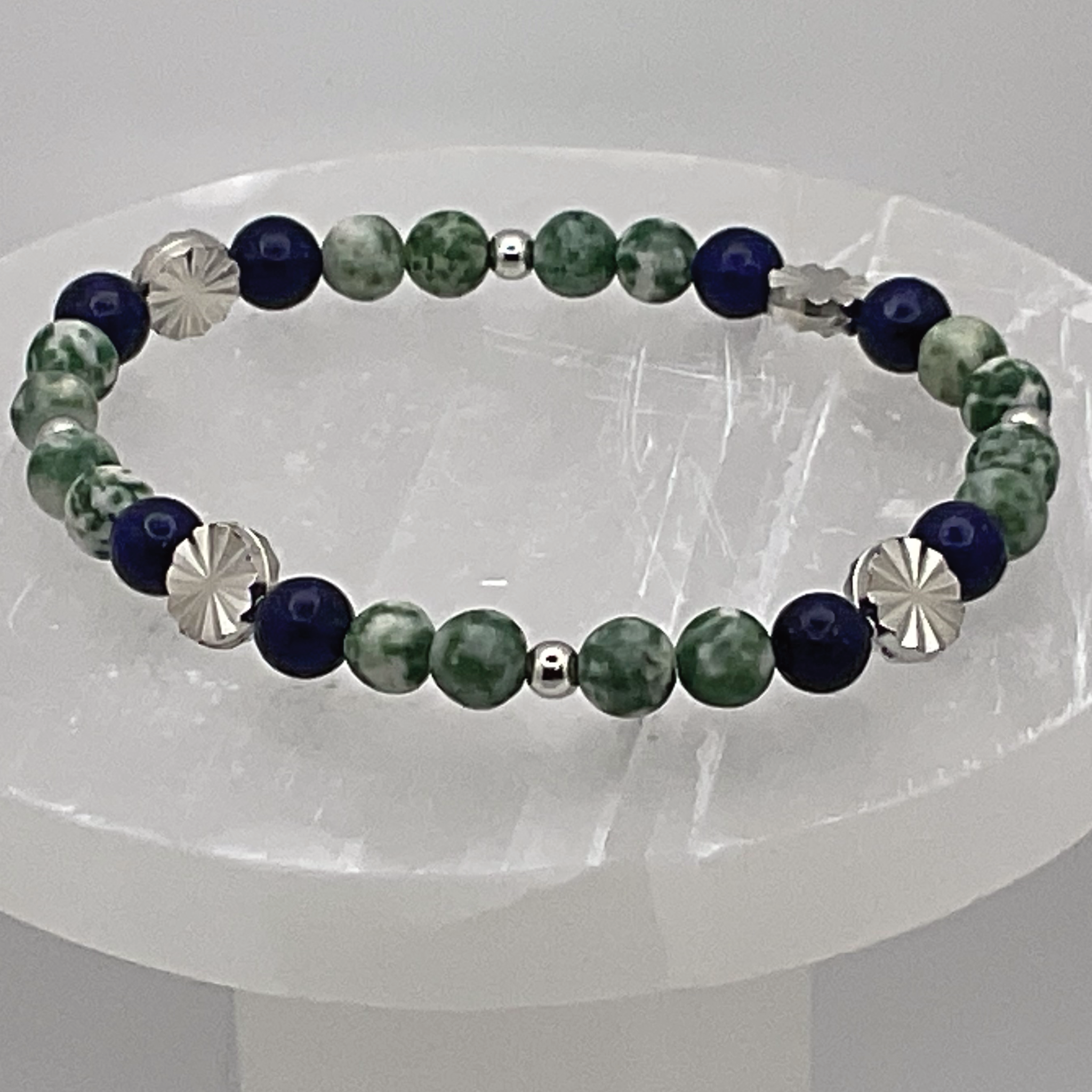 Pulsera de sodalita y ágata dendrítica con espaciadores de plata