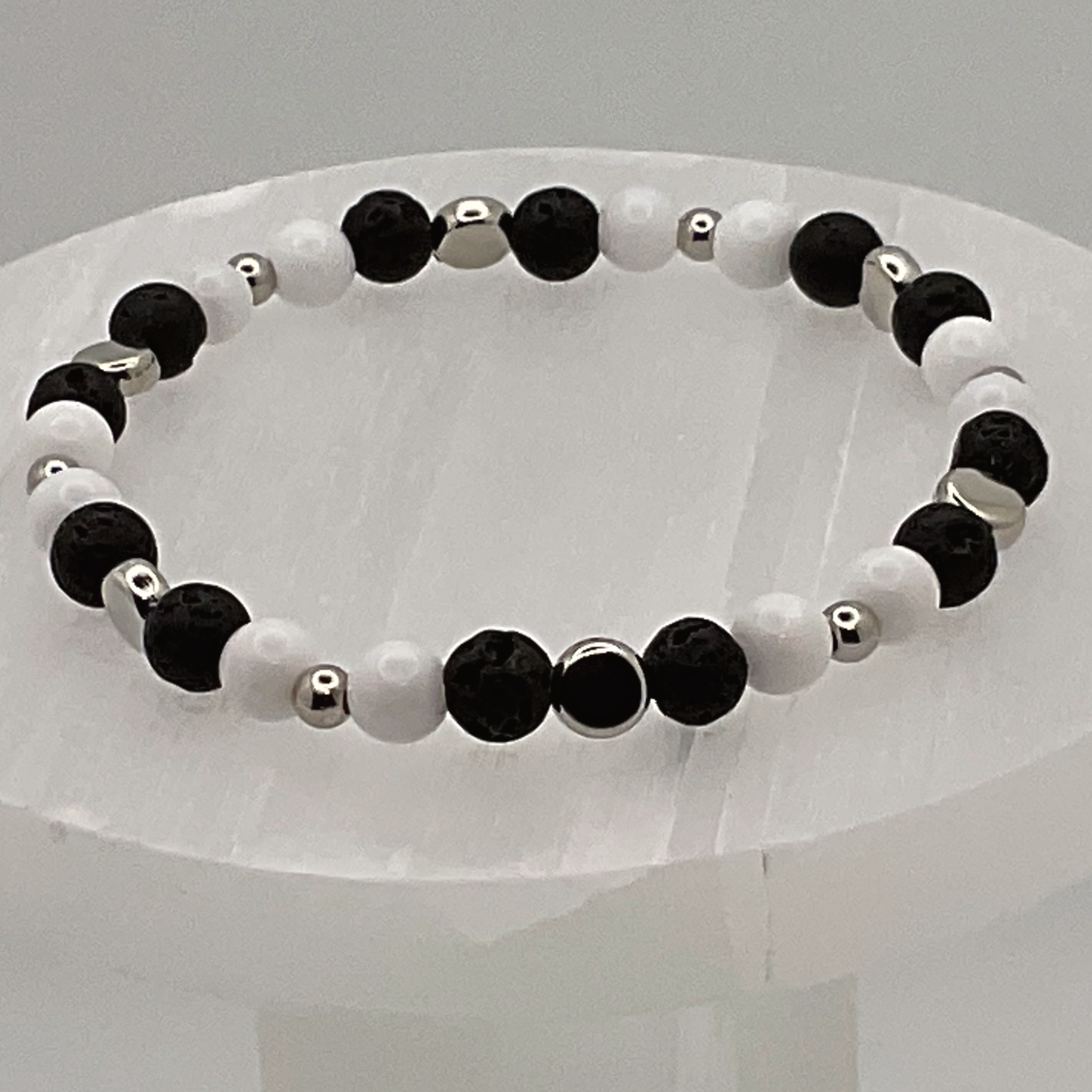 Pulsera de Magnesita Tektite con Separadores de Plata
