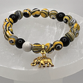 Pulsera con dije de elefante de ágata negra y jaspe de abejorro