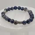 Pulsera de sodalita con espaciadores de plata