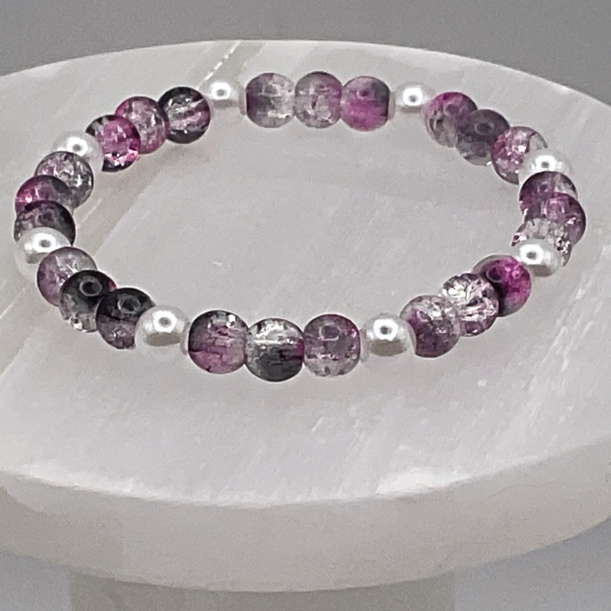 14.5 cm (5.7") Purple Gray Crackle Bracelet with Pearl Spacers