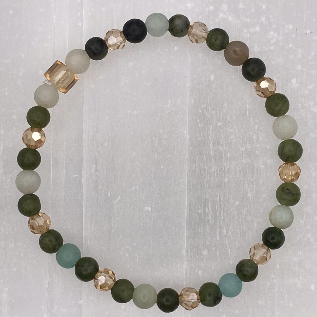 14.5 cm (5.7") Green Chalcedony Serpentine Amber Crystal Bracelet