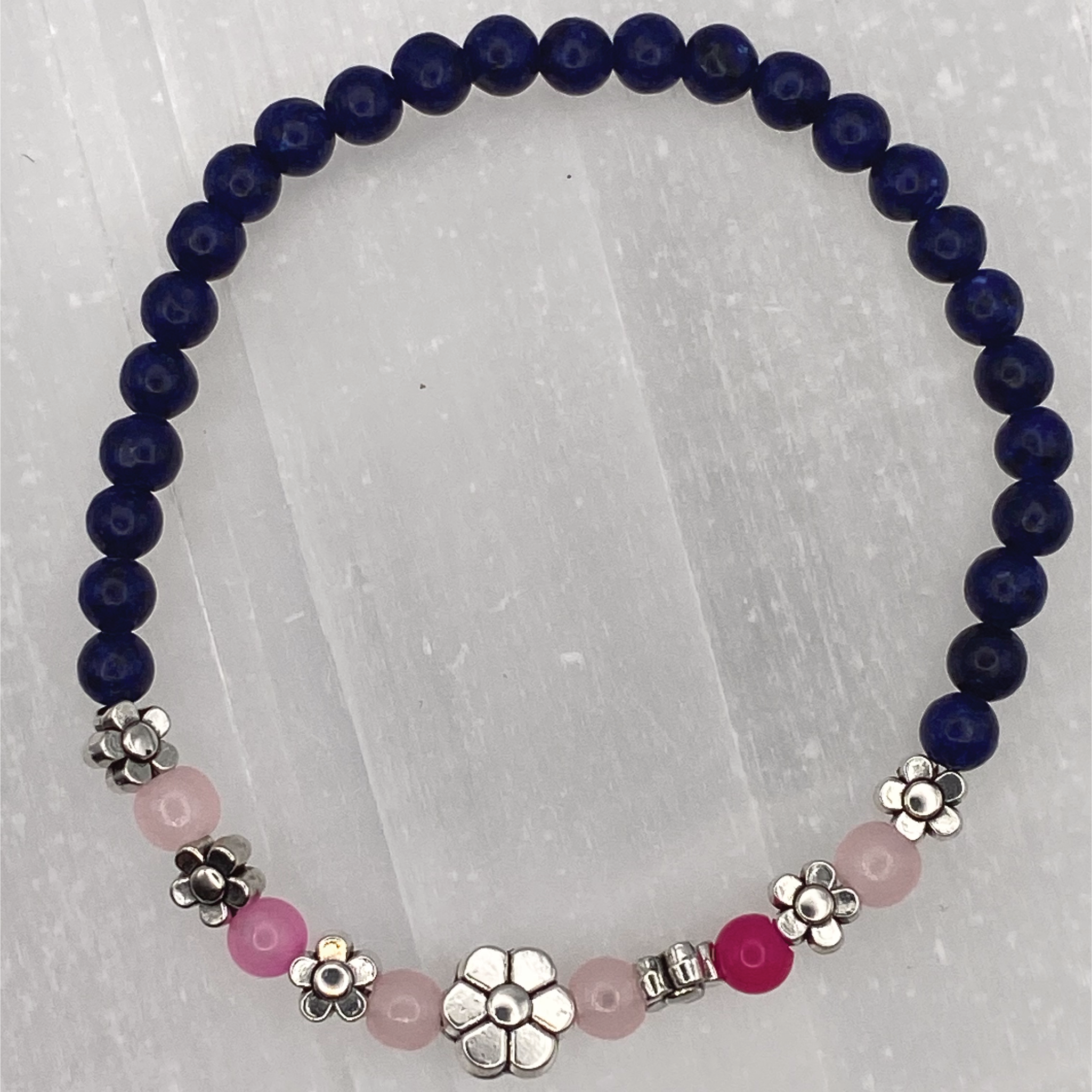 14.5 cm (5.7") Sodalite Pink Dragon Vein Agate Silver Flowers Bracelet