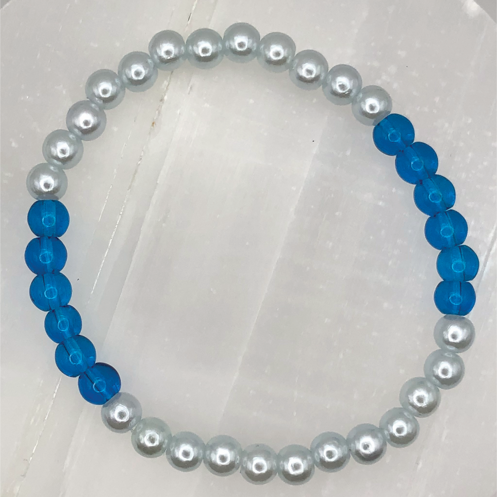 Pearl and Blue Glass Bracelet