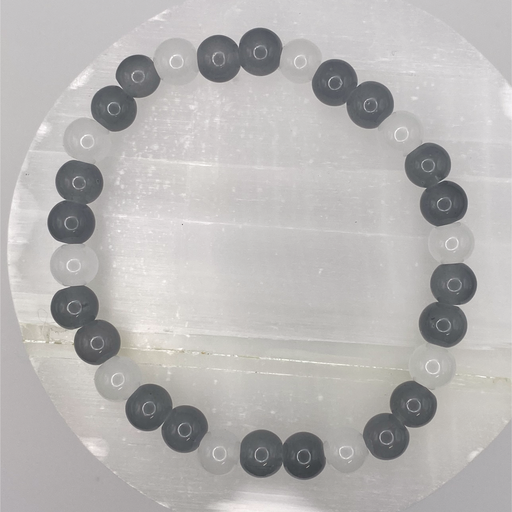 Pulsera de cristal gris y blanco nublado