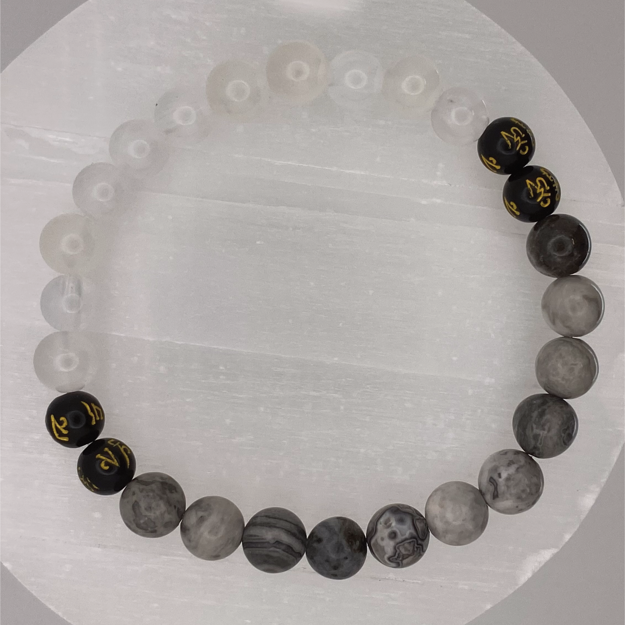 Pulsera Pixiu de Magnesita Gris, Cuarzo Nuboso y Ágata Negra