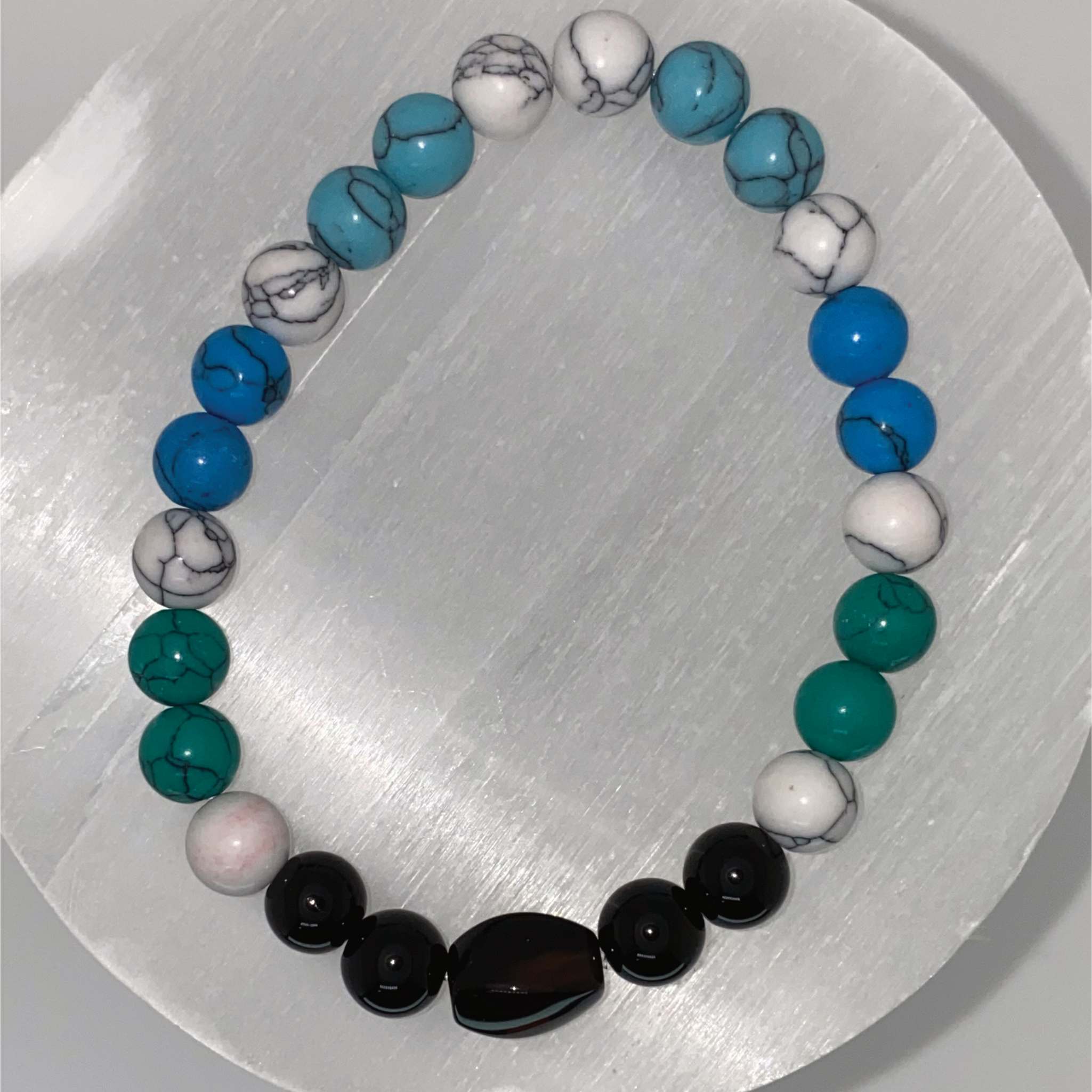 Pulsera de Piedras de Obsidiana Lágrimas Apache, Ágata Negra, Howlita Azul y Cielo Verde