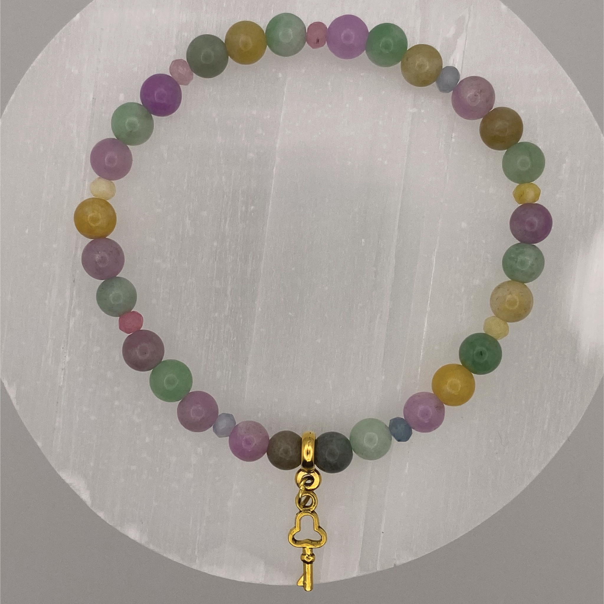 Pulsera con colgante de turmalina elbaíta