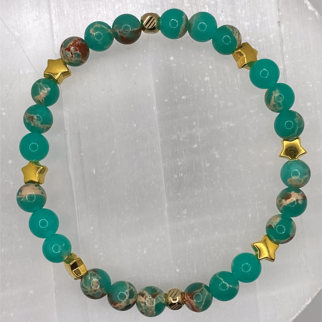 Green Chalcedony Bracelet with Gold Tone Star Spacers