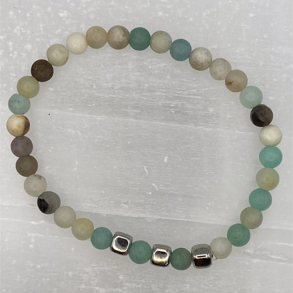 14 cm (5.5") Serpentine Bracelet with Silver Square Spacers