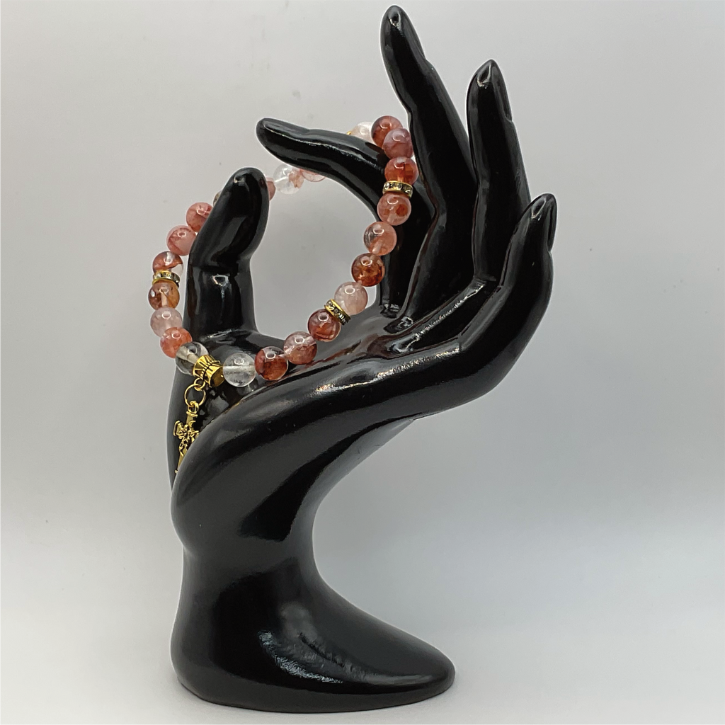 Pulsera de Cuarzo Fuego y Cuarzo Rosa con Dijes de Cruz Dorada y Separadores Dorados