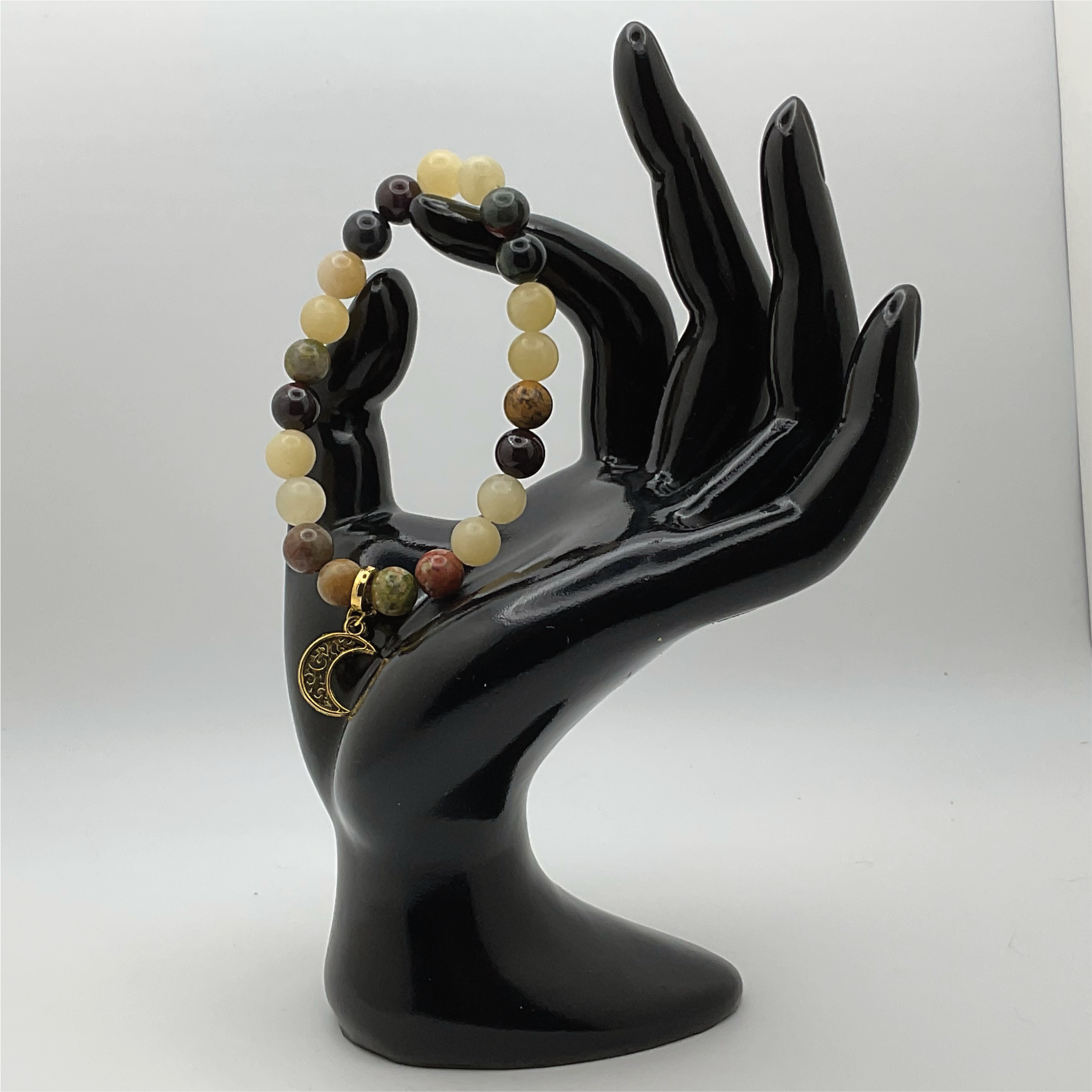 Pulsera de cuarzo verde, serpentina amarilla, unakita y dije de luna