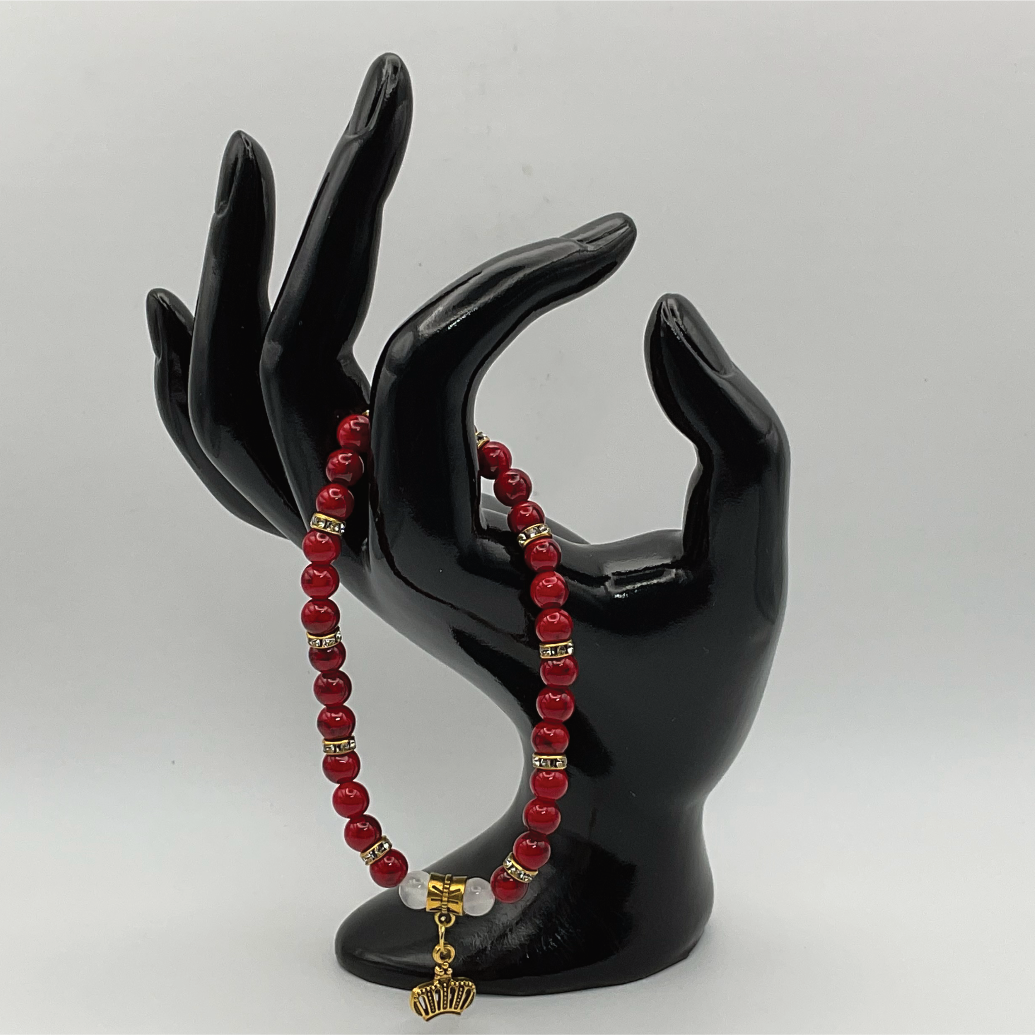Pulsera Real con Dijes de Selenita Turquesa Roja y Separadores de Cristal