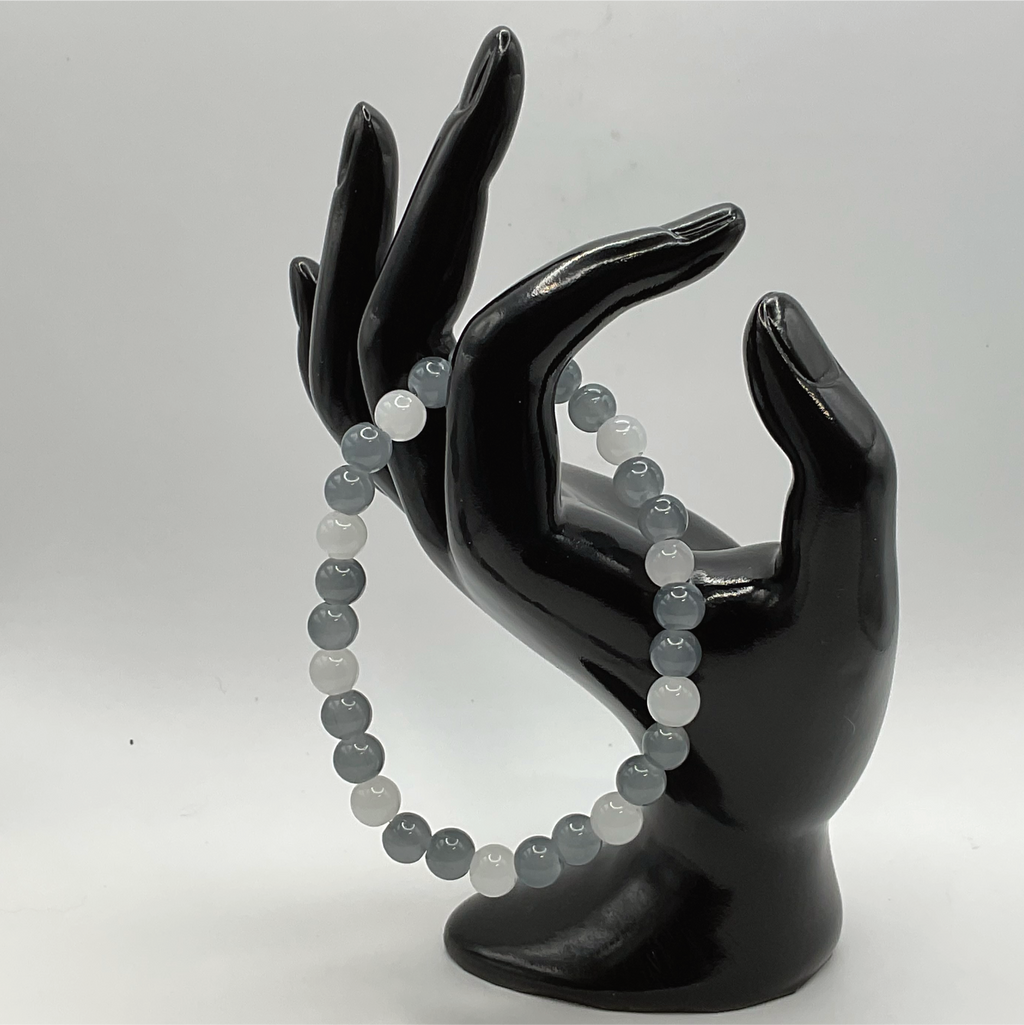 Pulsera de cristal gris y blanco nublado