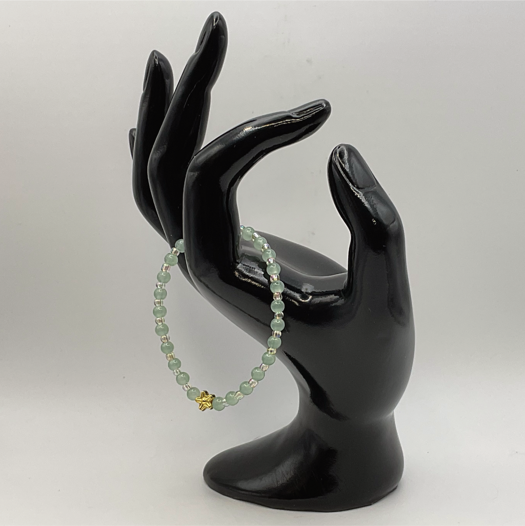 15 cm (5.9") Green Chalcedony Gold Star Bracelet with Amber Crystal Spacers