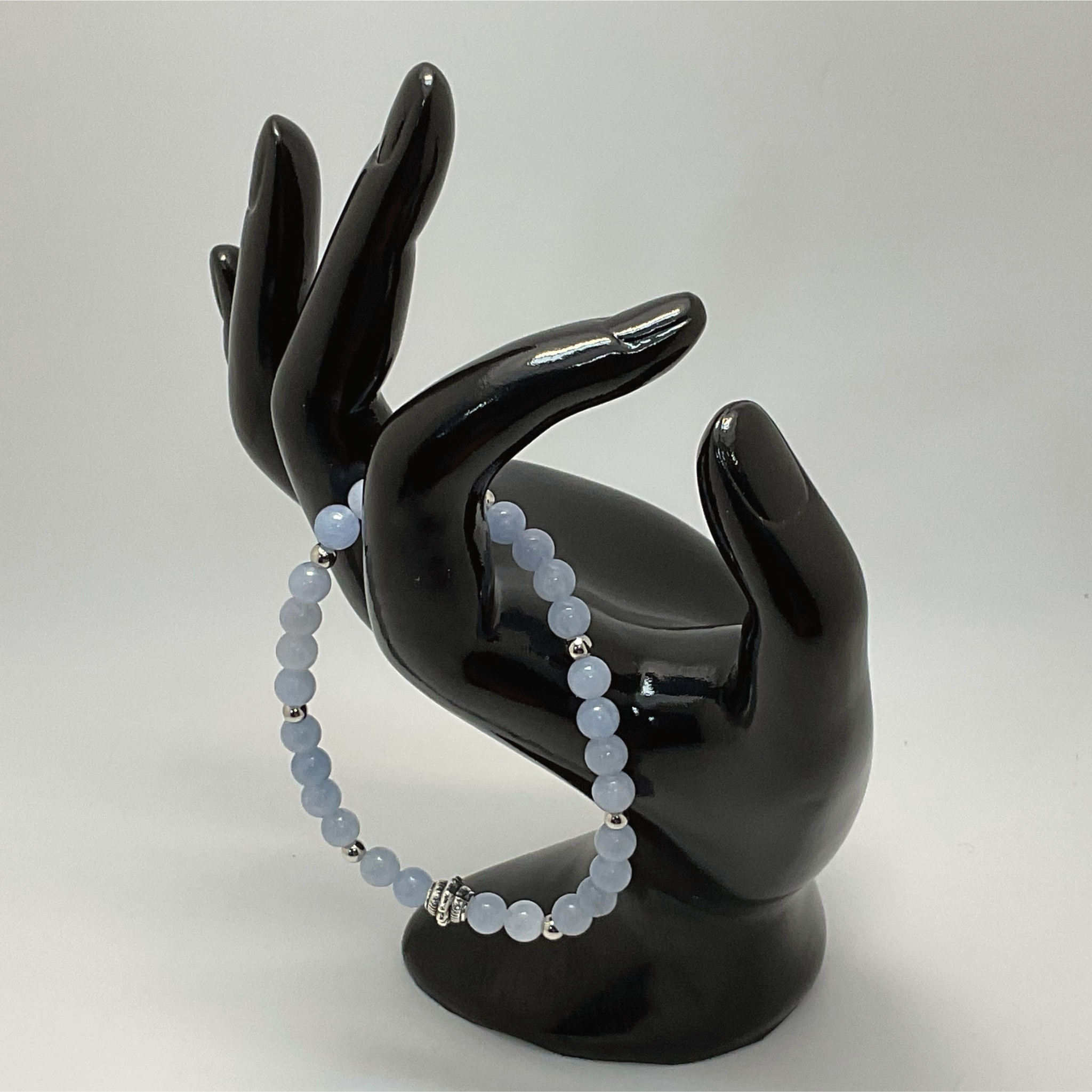 Pulsera de aguamarina con espaciadores de plata