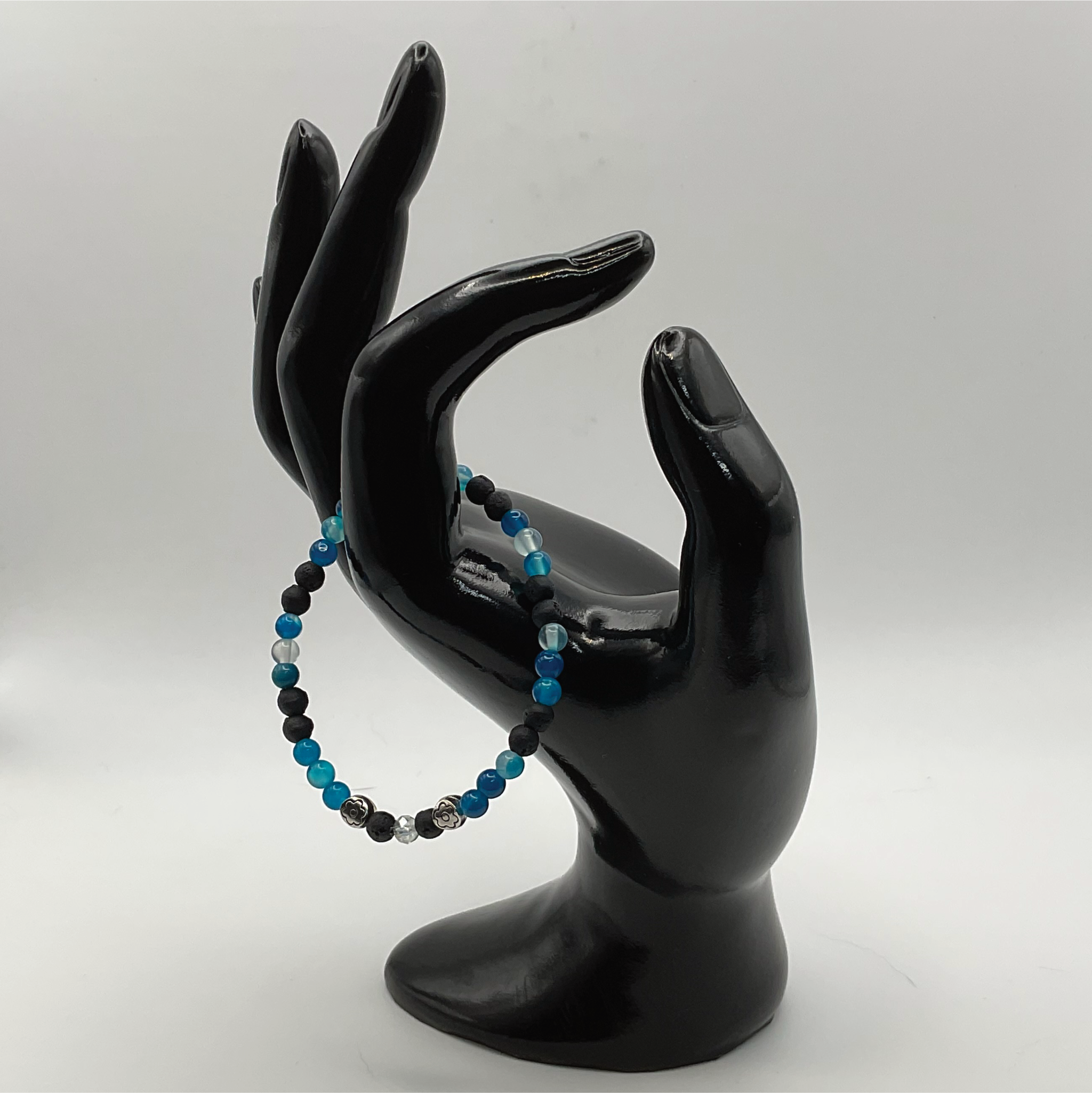14 cm (5.5") Blue Dragon Vein Agate Black Agate Bracelet