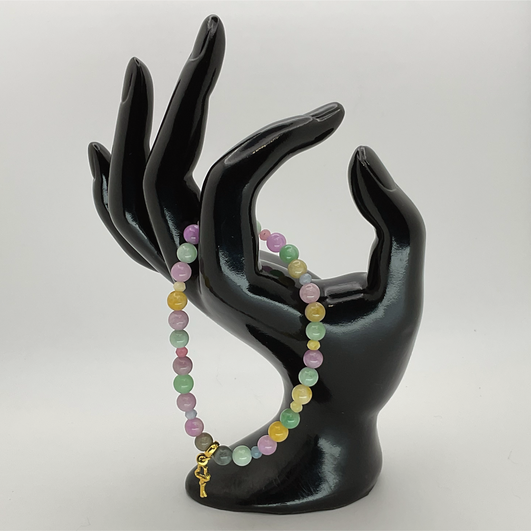 Pulsera con colgante de turmalina elbaíta
