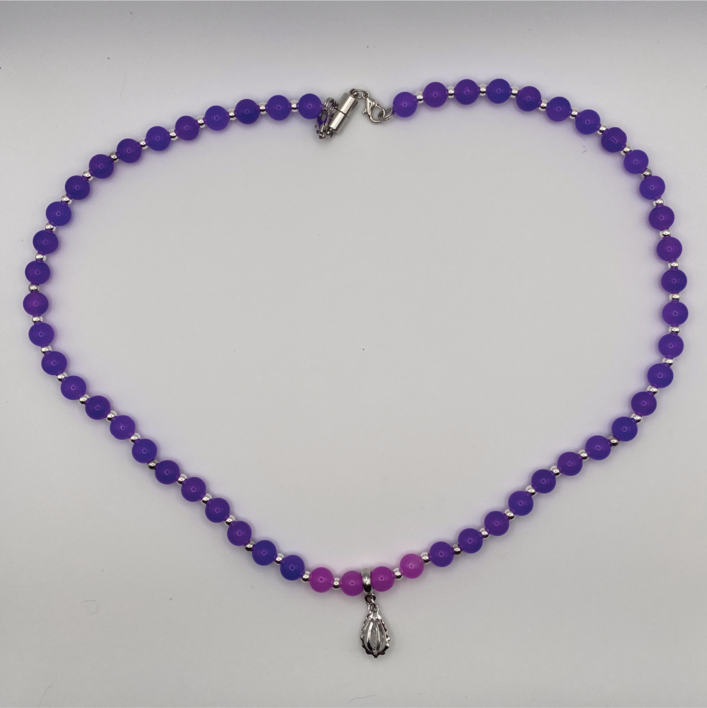 Collar de cristal con dije de jaula rosa púrpura de 22" con separadores plateados
