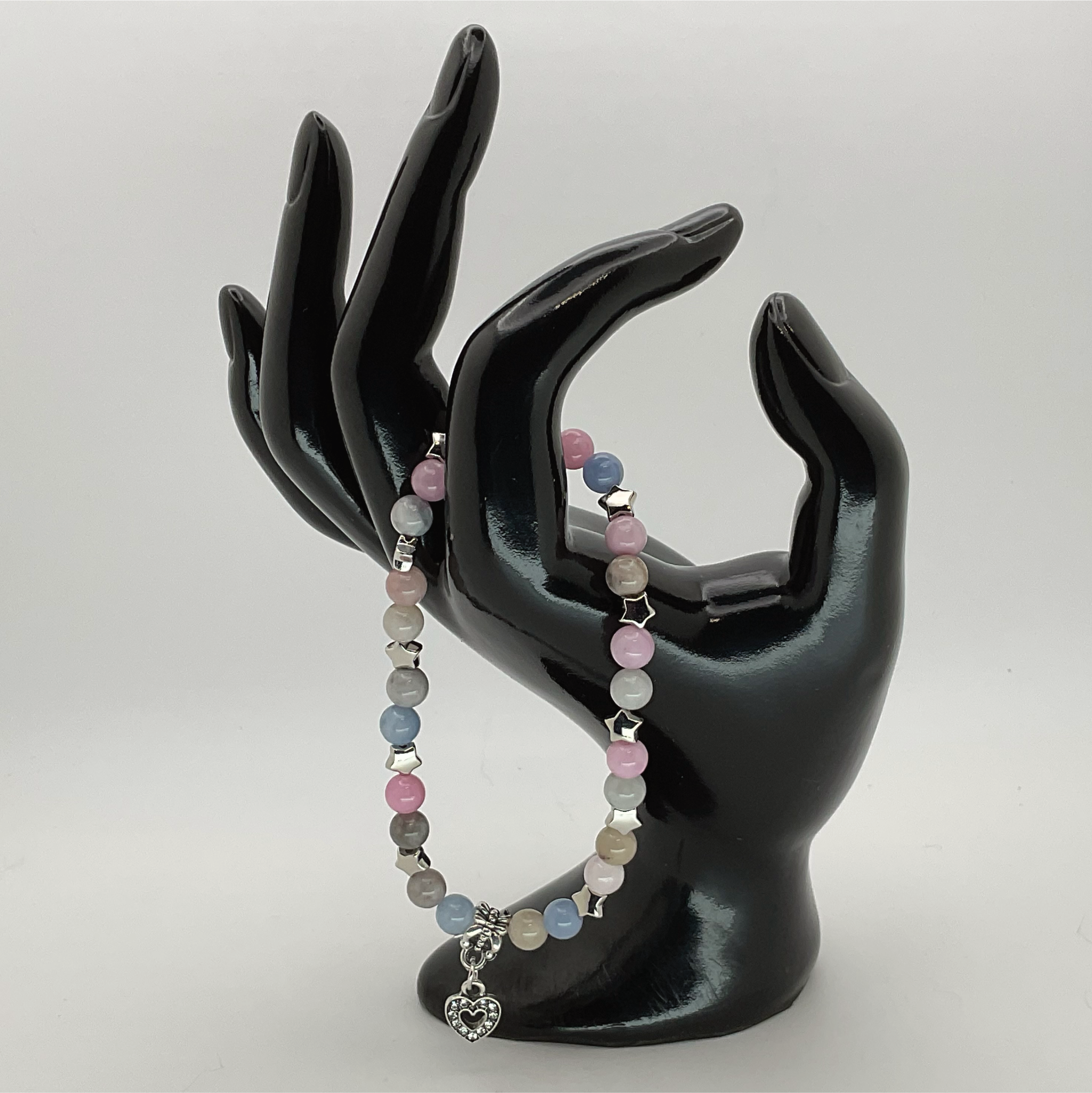 Pulsera de Morganita con Dijes de Corazón y Separadores de Estrellas de Plata