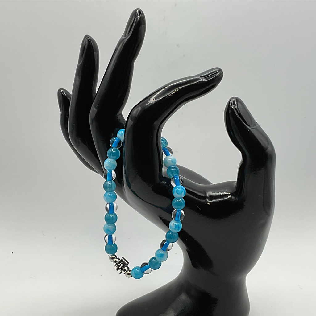 15.5 cm (6.1") Triple Blue Silver Charm Glass Bracelet