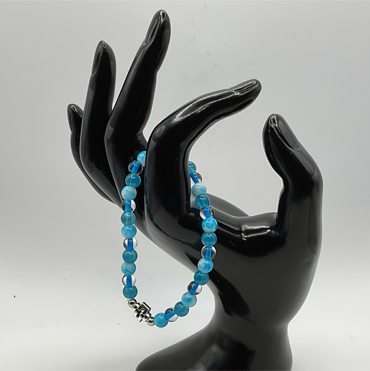 15.5 cm (6.1") Triple Blue Silver Charm Glass Bracelet