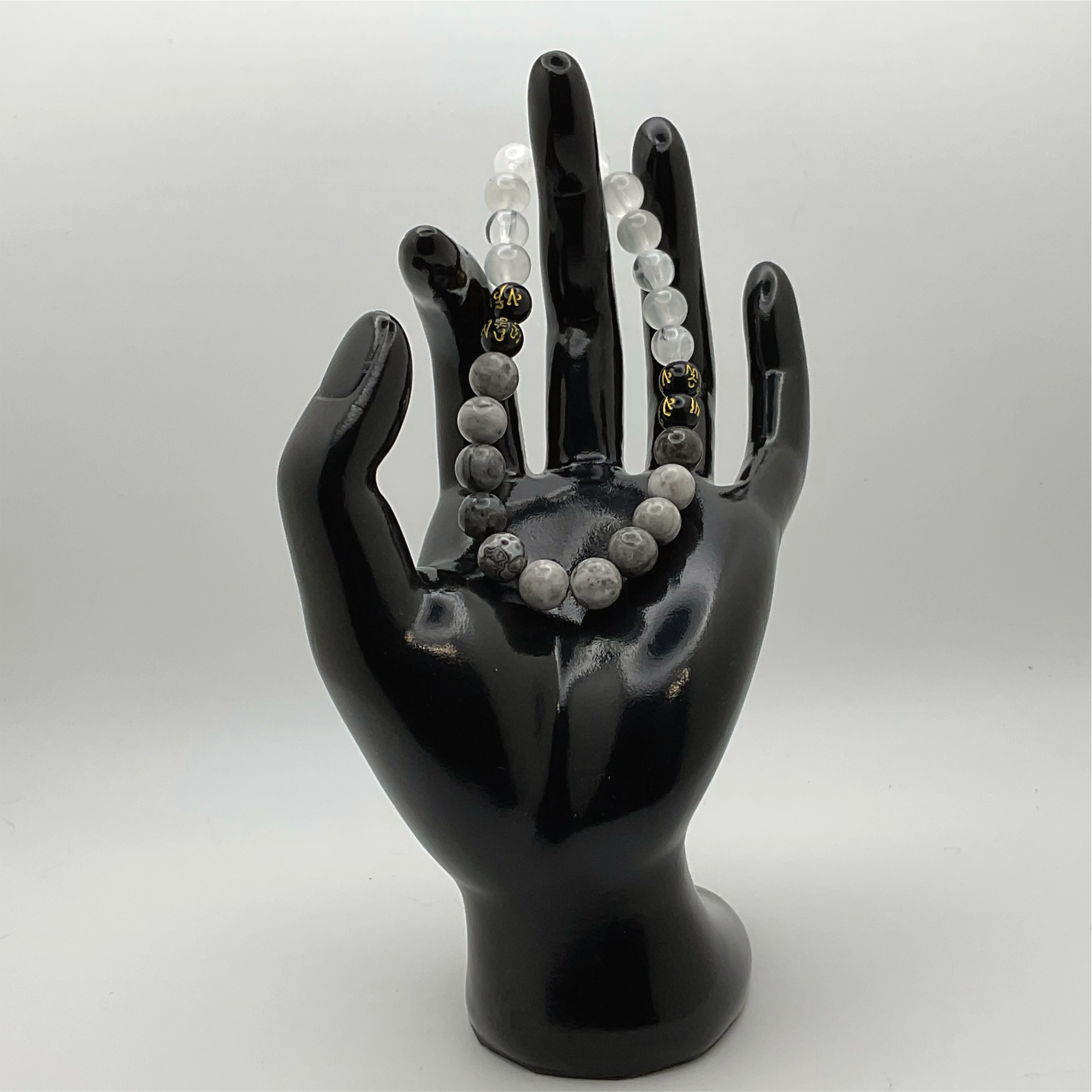 Pulsera Pixiu de Magnesita Gris, Cuarzo Nuboso y Ágata Negra