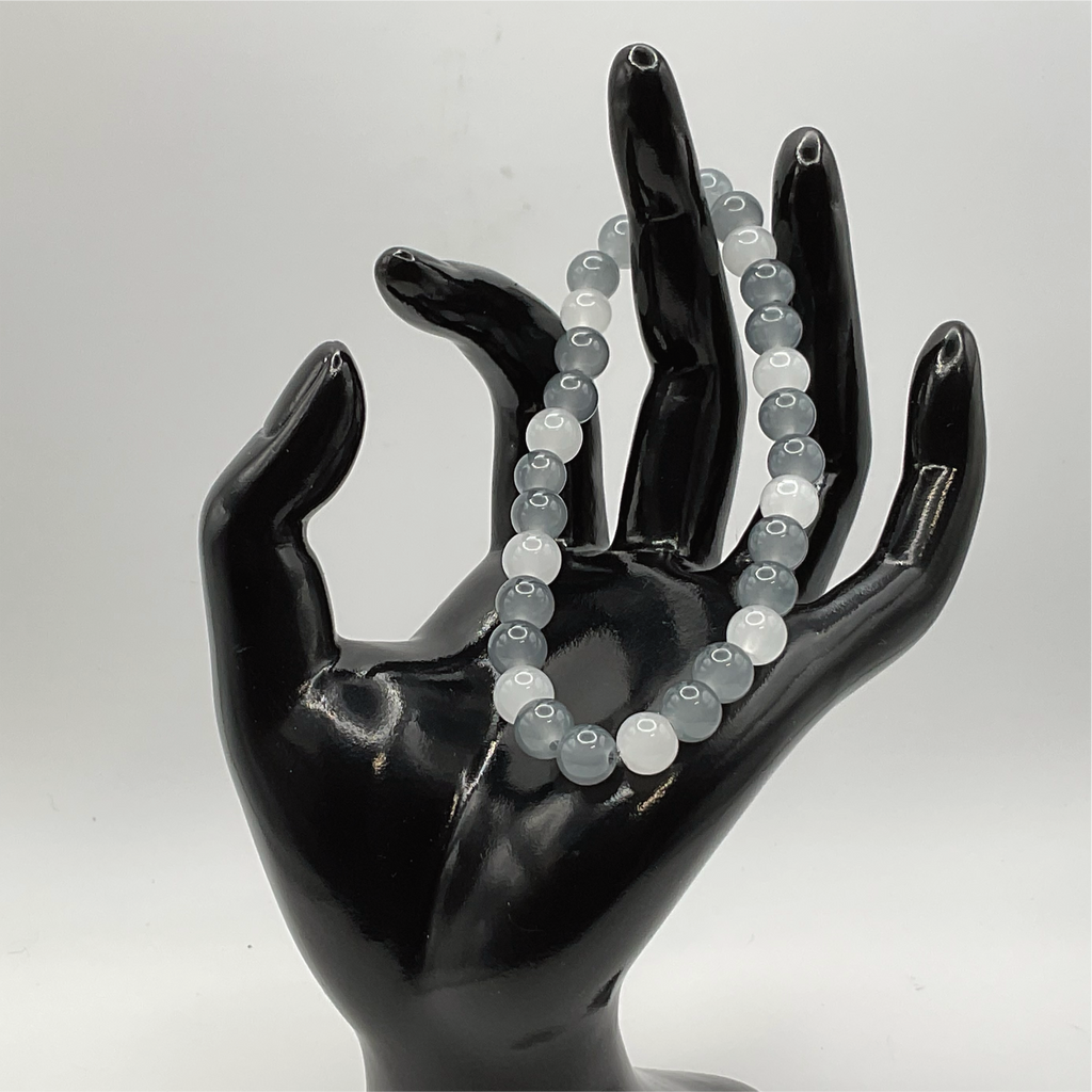 Pulsera de cristal gris y blanco nublado