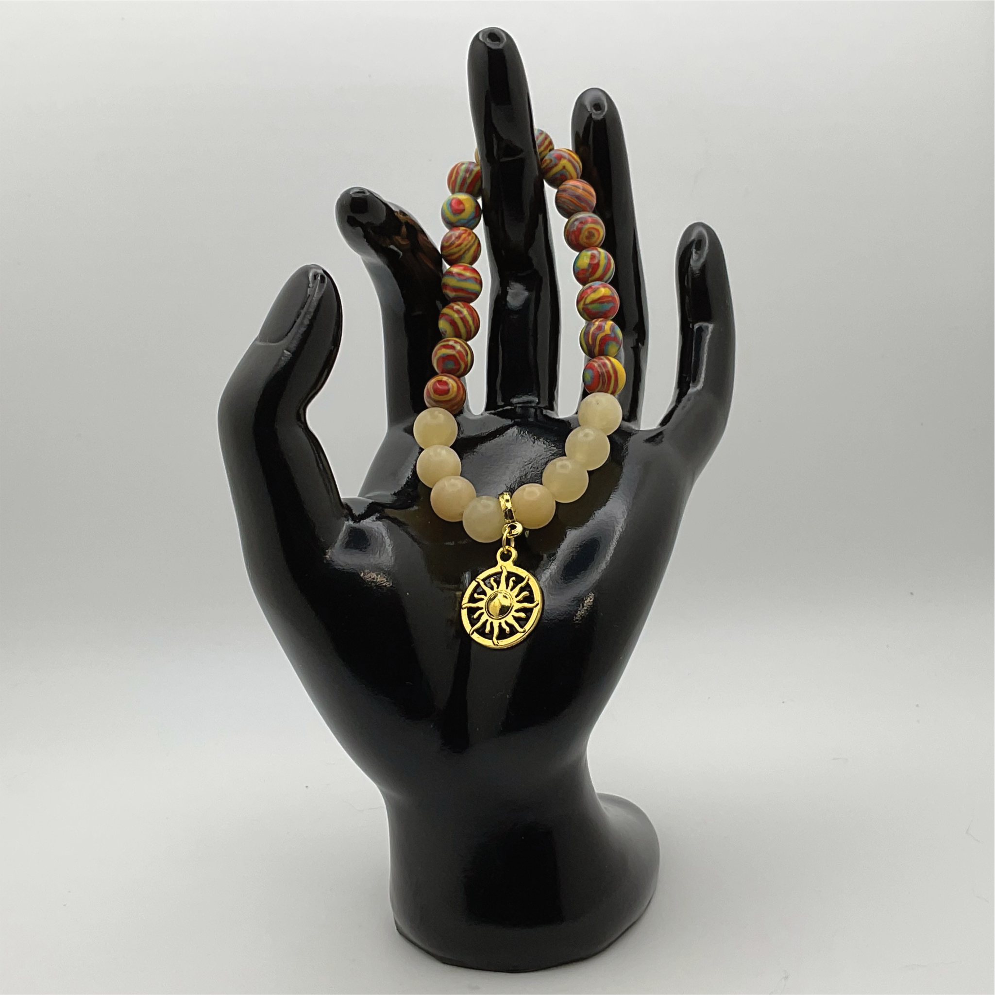 Pulsera de dijes de sol de calcita de calsilica arcoíris