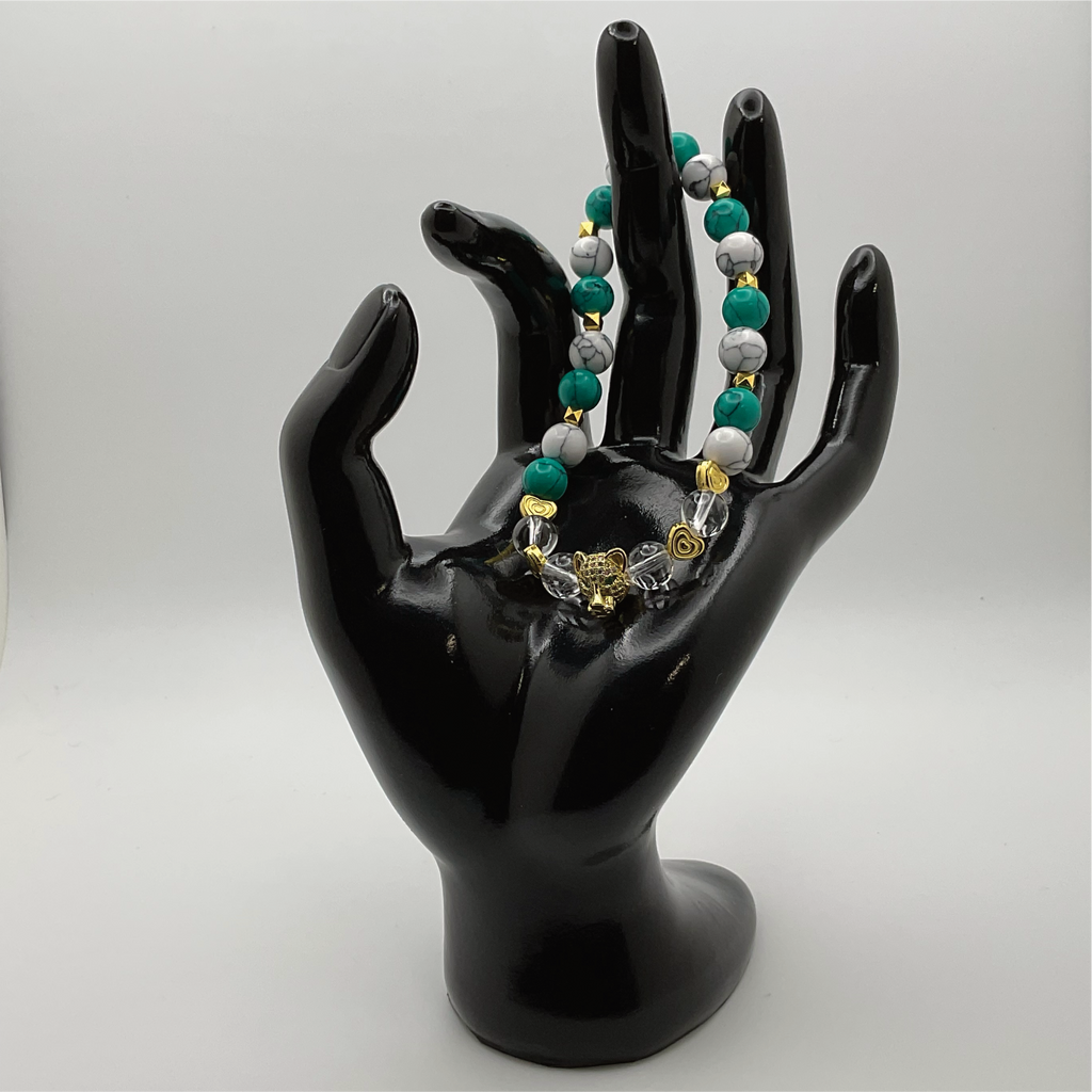 Pulsera de Dijes de Pantera de Cuarzo Transparente y Howlita Blanca Verde con Separadores Dorados
