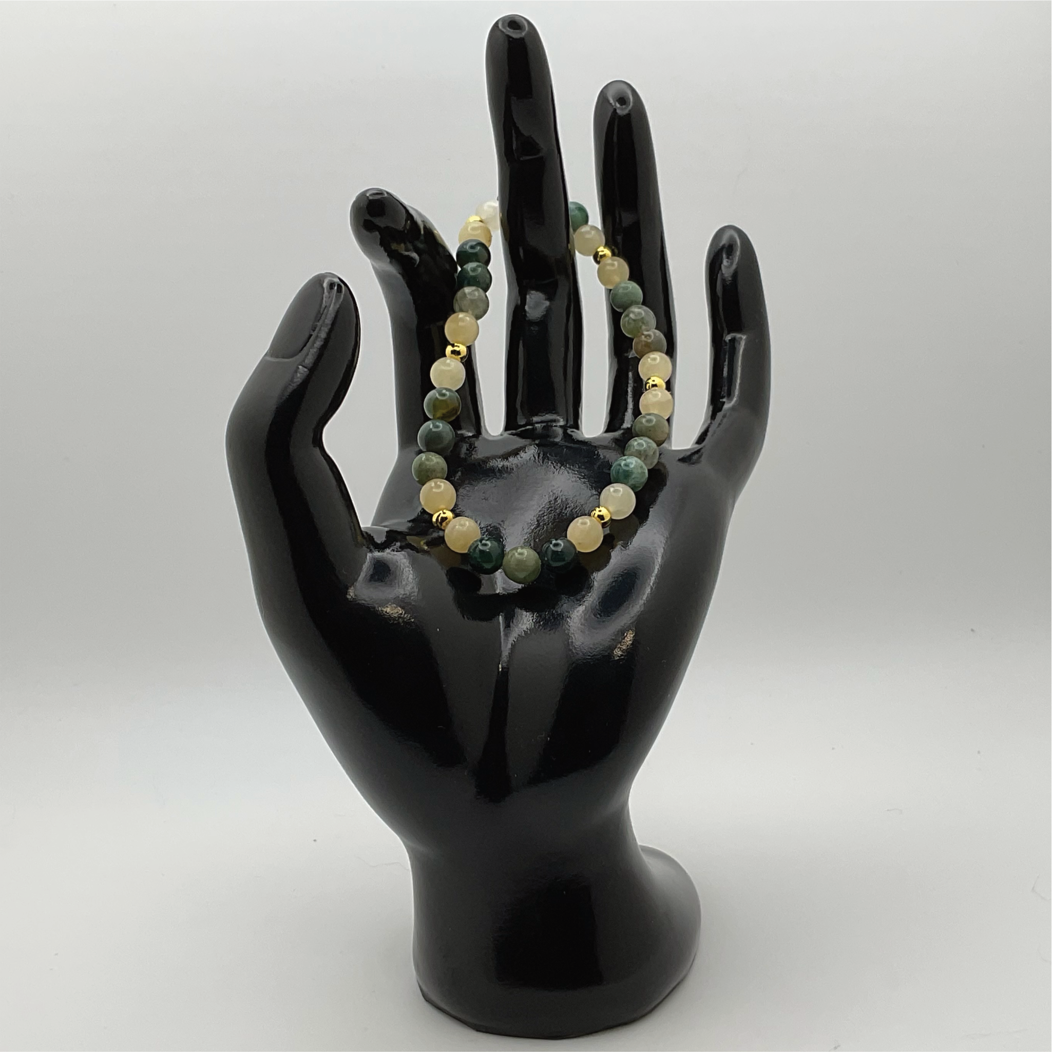Pulsera oriental de ágata y jadeíta con separadores de oro